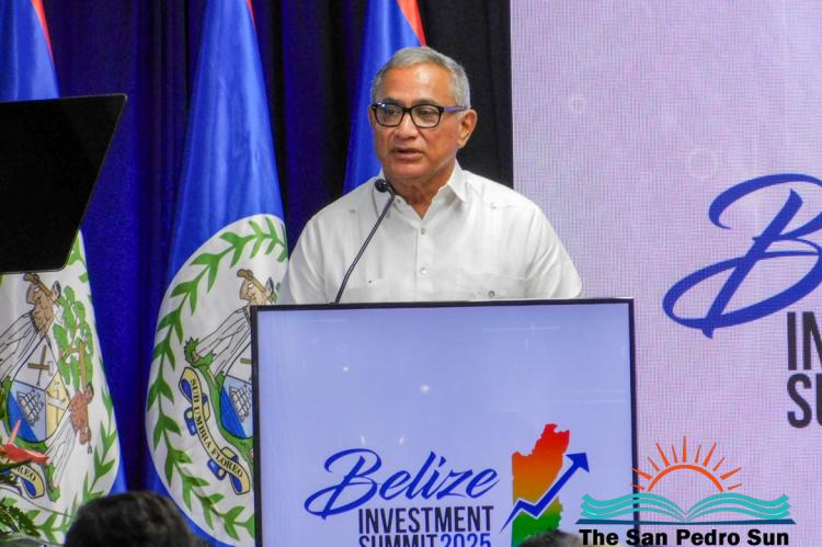 Prime Minister of Belize, John Briceno at Belize Investment Summit 2025 (Foto Credit: San Pedro Sun)