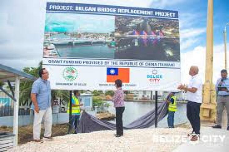 Project launch with Mayor Bernard Wagner posing in a project he knows nothing about