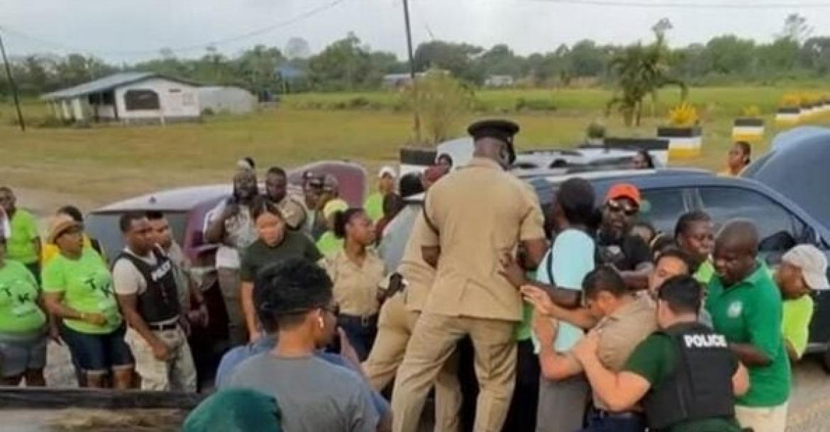 Teachers Block Road 